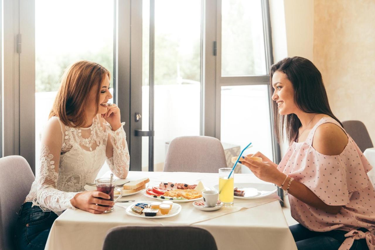Hotel Dijana Pirot Eksteriør bilde